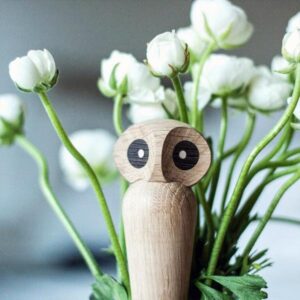 Figurine hibou en bois clair, version chêne